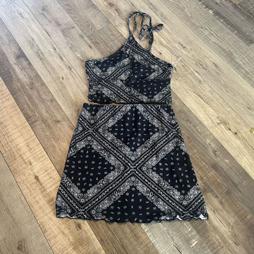 Rebelflow Bandana Print
Matching Skirt Set size M